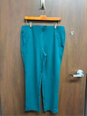 Chico’s Travelers Teal Pull-On Ankle Pants Size 1P (US 8P)